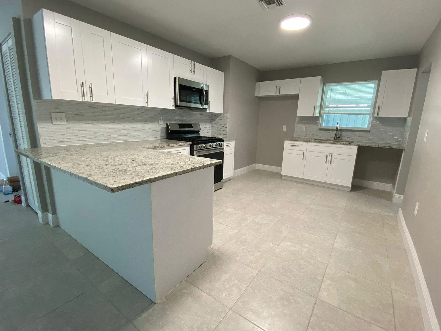5 bed, 2.0 bath, 1620 sqft, $3,500 — Photo 1
