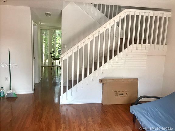 5th image of 706 SW 107th Ave #507