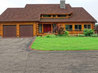 146 Oak Leaf Cir, Gloversville, NY 12078
