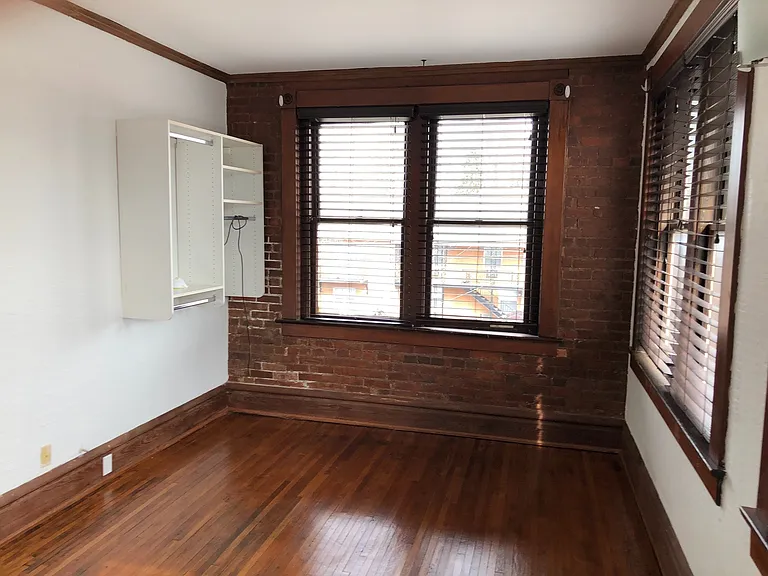 King Ave 194 CR — Photo 8