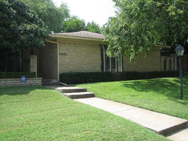 1st image of 10608 Sandpiper Ln