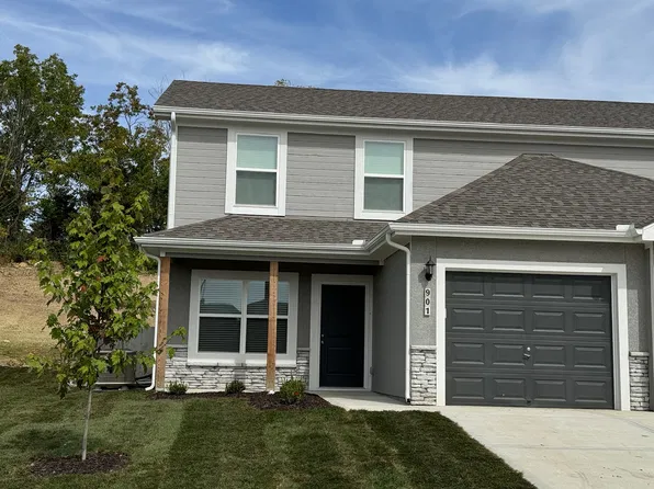 901 Pampas St, Pleasant Hill, MO 64080