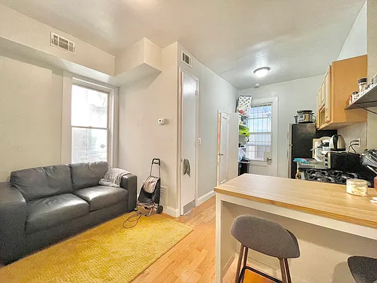Rented by Doorway NYC, LLC | media 14