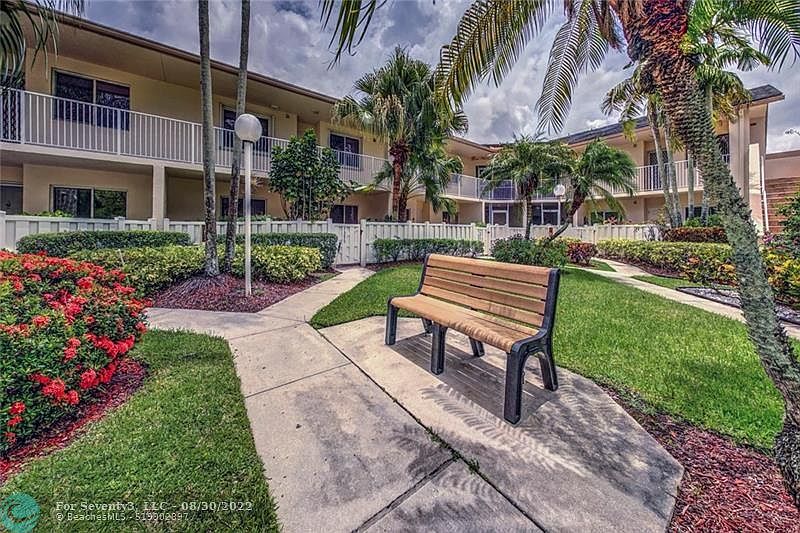 1st image of 7401 N Devon Dr #209