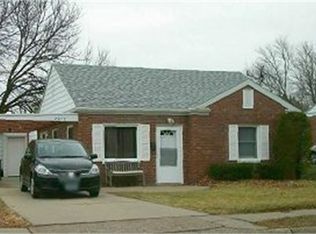 2079 Chaney Rd, Dubuque, IA 52001