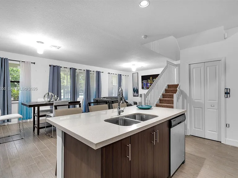 5113 NW 52nd St — Photo 11