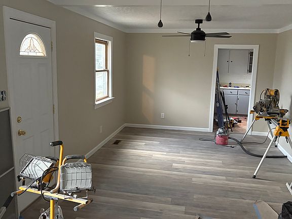 5th image of 605 Roberts Ave