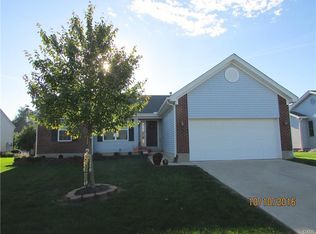 484 Georgia Dr, Xenia, OH 45385