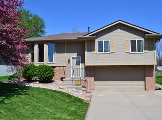 16712 Orchard Ave, Omaha, NE 68135