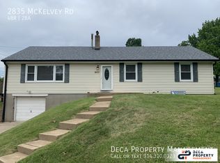 2835 McKelvey Rd, Maryland Heights, MO 63043