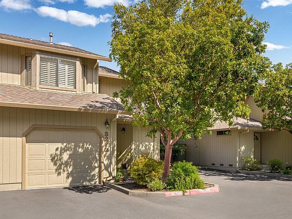 2nd image of 3222 Villa Lane