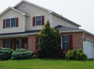 1339 Barrington Dr, Northampton, PA 18067