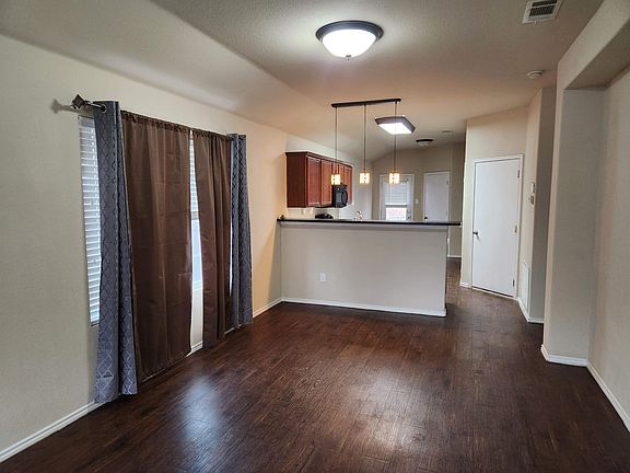 2nd image of 3620 San Lucas Ln