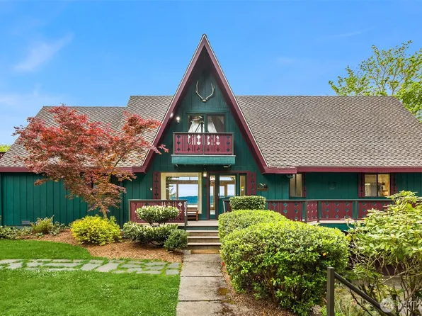 13976 Blackberry Lane NE, Poulsbo, WA 98370