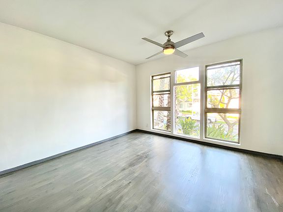 4th image of 1433 N Hayworth Ave APT 1