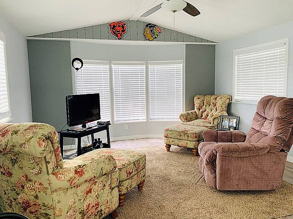 2nd image of 402 Hexum Cir #11