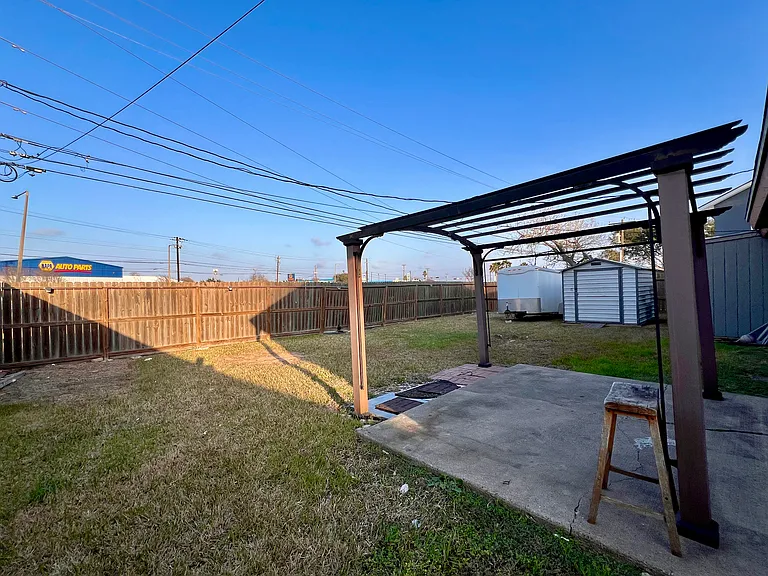 3122 Crest Colony Ln — Photo 11
