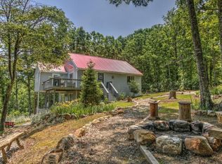 371 Bear Hollow Trl, New Castle, VA 24127