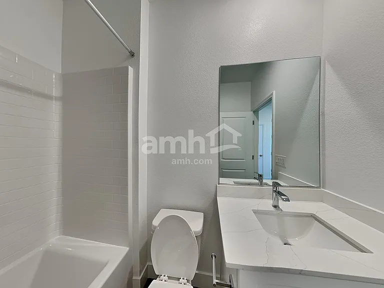 8141 Braavos Peninsula Ave — Photo 14