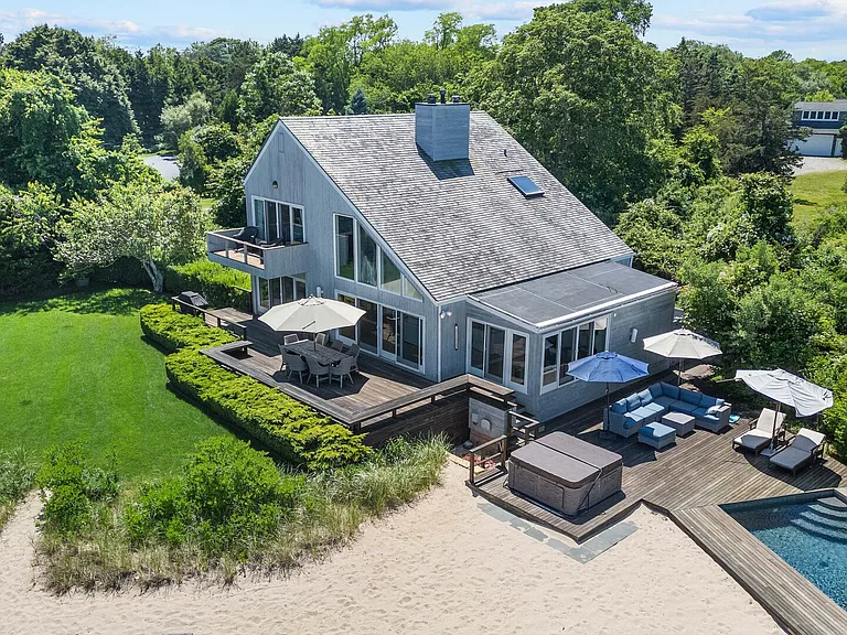 726 Flying Point Rd — Photo 28