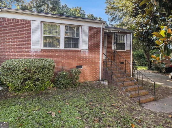 1750 Lisbon Dr SW, Atlanta, GA 30310