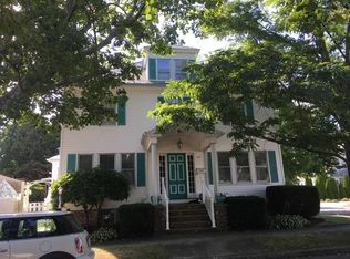 217 Rounds St, New Bedford, MA 02740