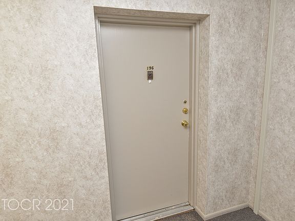 3rd image of 196 Country Club Ln