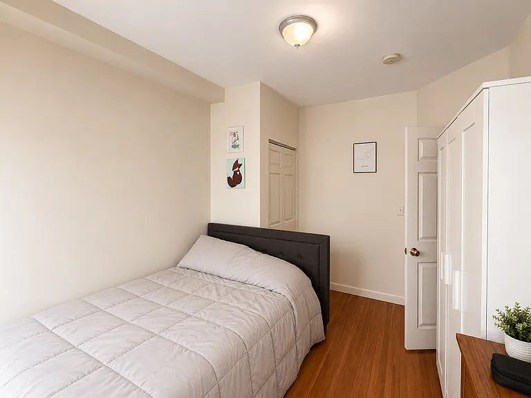 219 Highland Ave — Photo 5