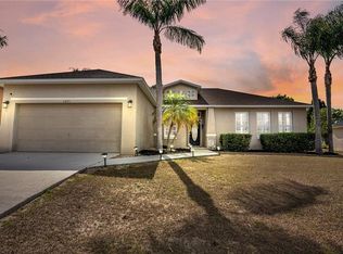 5491 Moon Valley Dr, Lakeland, FL 33812