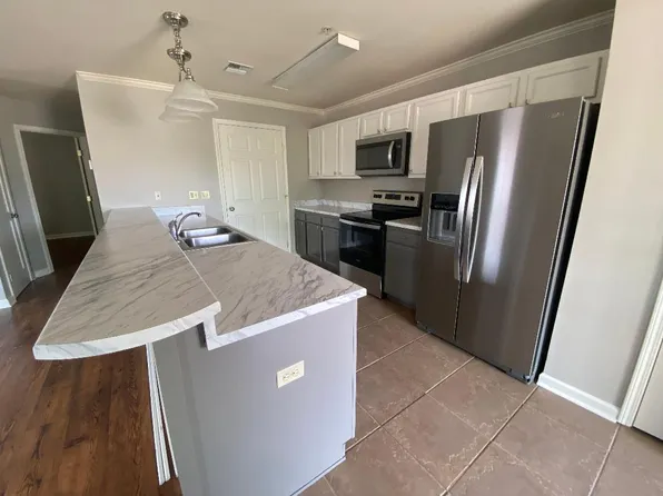 Guidry Row Apartments, 327 N Guidry Rd #106C, Lafayette, LA 70503