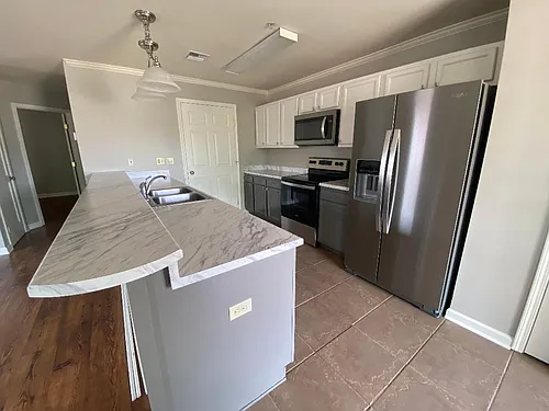 Guidry Row Apartments Photo 1