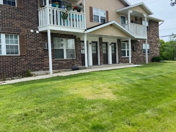 1520 W Portview Dr #40-60-80, Pt Washington, WI 53074