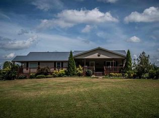 3051 Rock Springs Rd, Wildersville, TN 38388