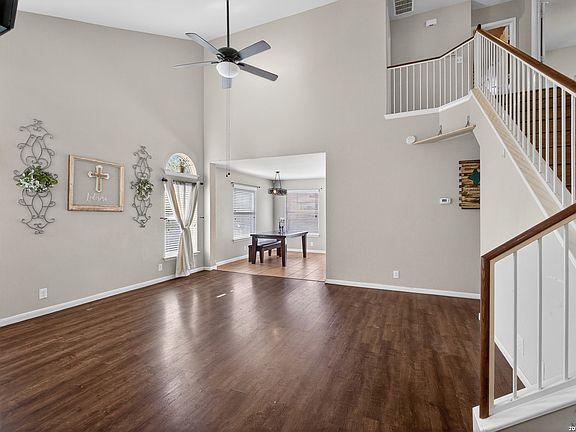 5th image of 2408 Kolton Str