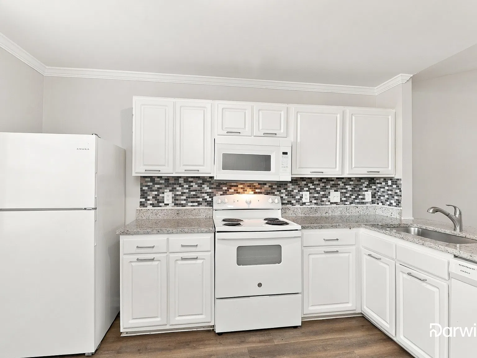 3 bed, 2.0 bath, 1225 sqft, $1,965 — Photo 3