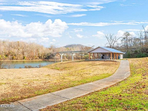 5th image of 106 Lakeview Dr Lot 1