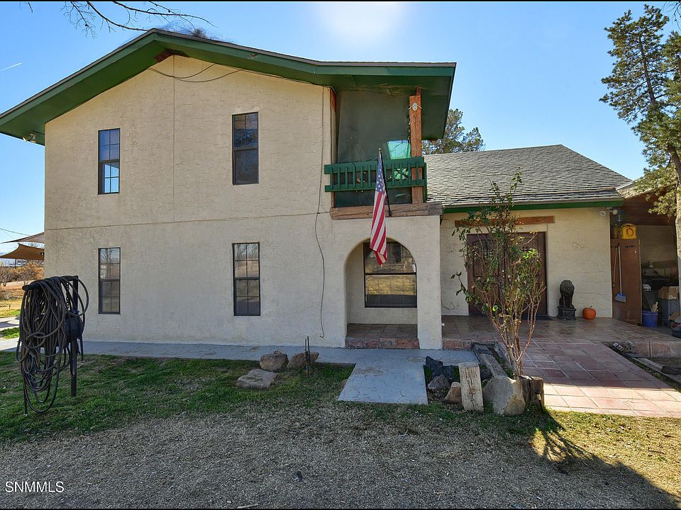 1st image of 395 Gabaldon Rd