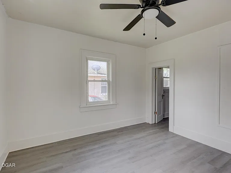 2212 Bird Ave — Photo 23