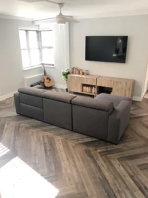 Rented by (Legacy) Elegran | media 8