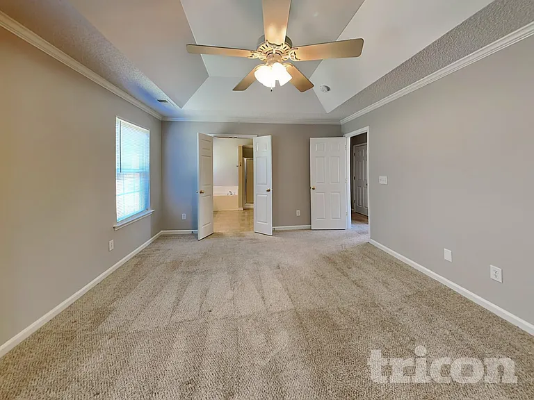 312 Buckthorne Dr — Photo 8