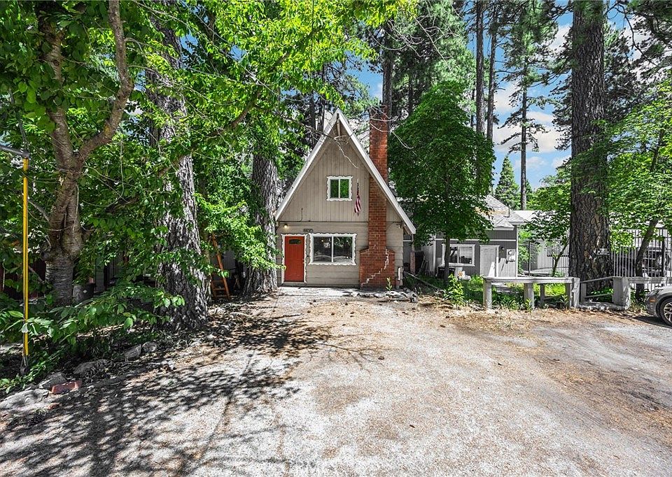1st image of 22934 Waters Dr
