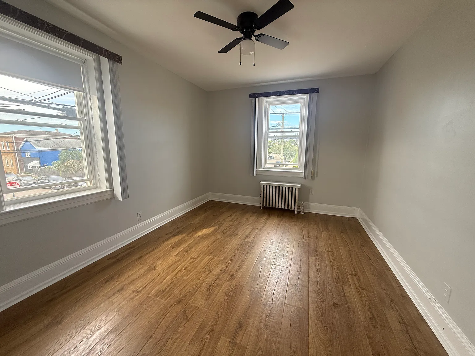 2 bed, 1000 sqft, $2,200 — Photo 3
