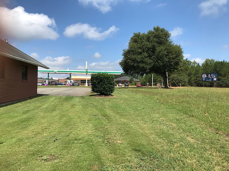 2nd image of 620 Sparta Rd