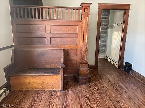 3rd image of 878 Florida Ave #1