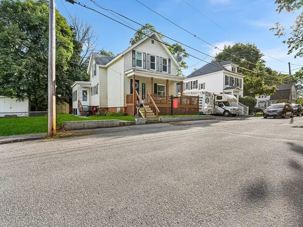 55 Stratham St, Lowell, MA 01852