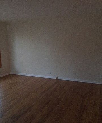 3rd image of 704 Oak Ave #704