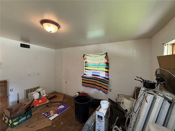 4th image of 6006 Soltis Dr