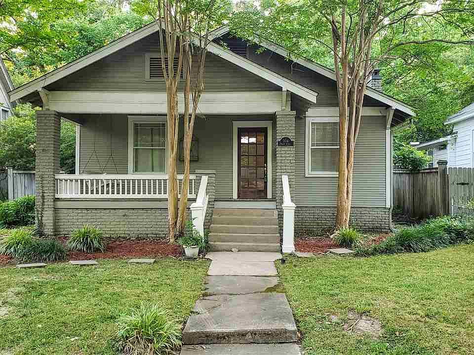 2nd image of 304 N Cedar St