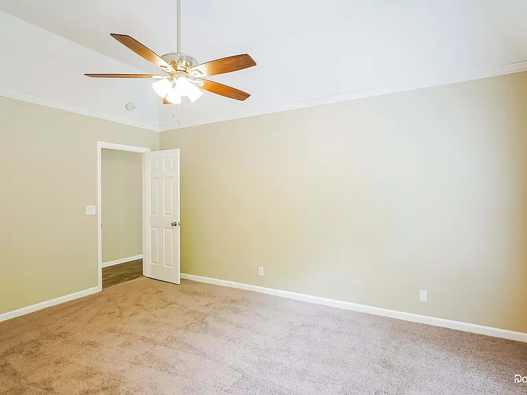 118 Northlake Dr — Photo 7