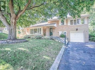 14 Strathroy Cres, Markham, ON L3P2E6